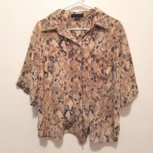 Sanctuary Women's Snakeskin Short Sleeve Blouse size Medium